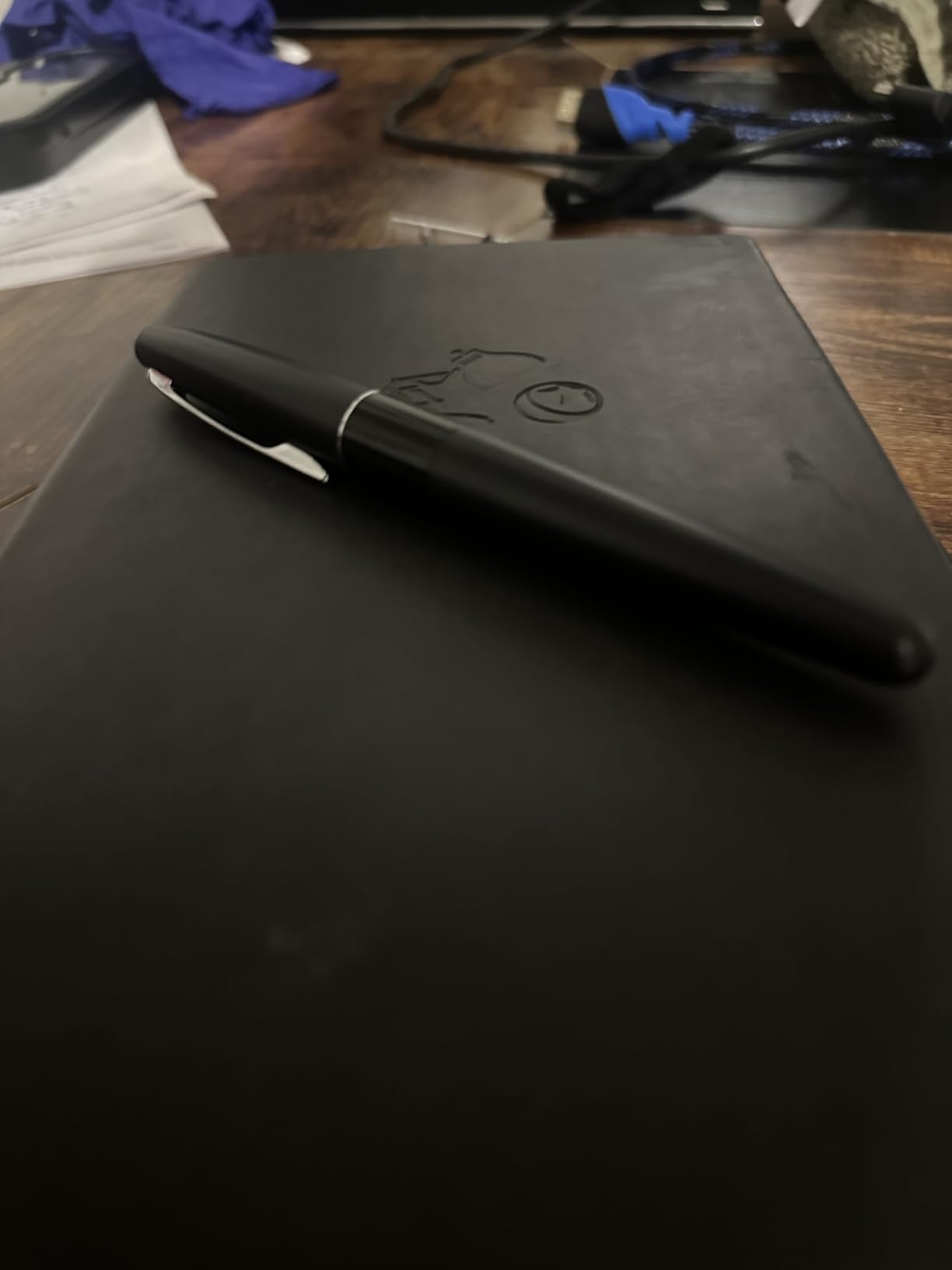 Pilot Metropolitan Collection Fountain Pen, Black Barrel, Classic Design, Fine Nib, Black Ink (91111) customer photo 2