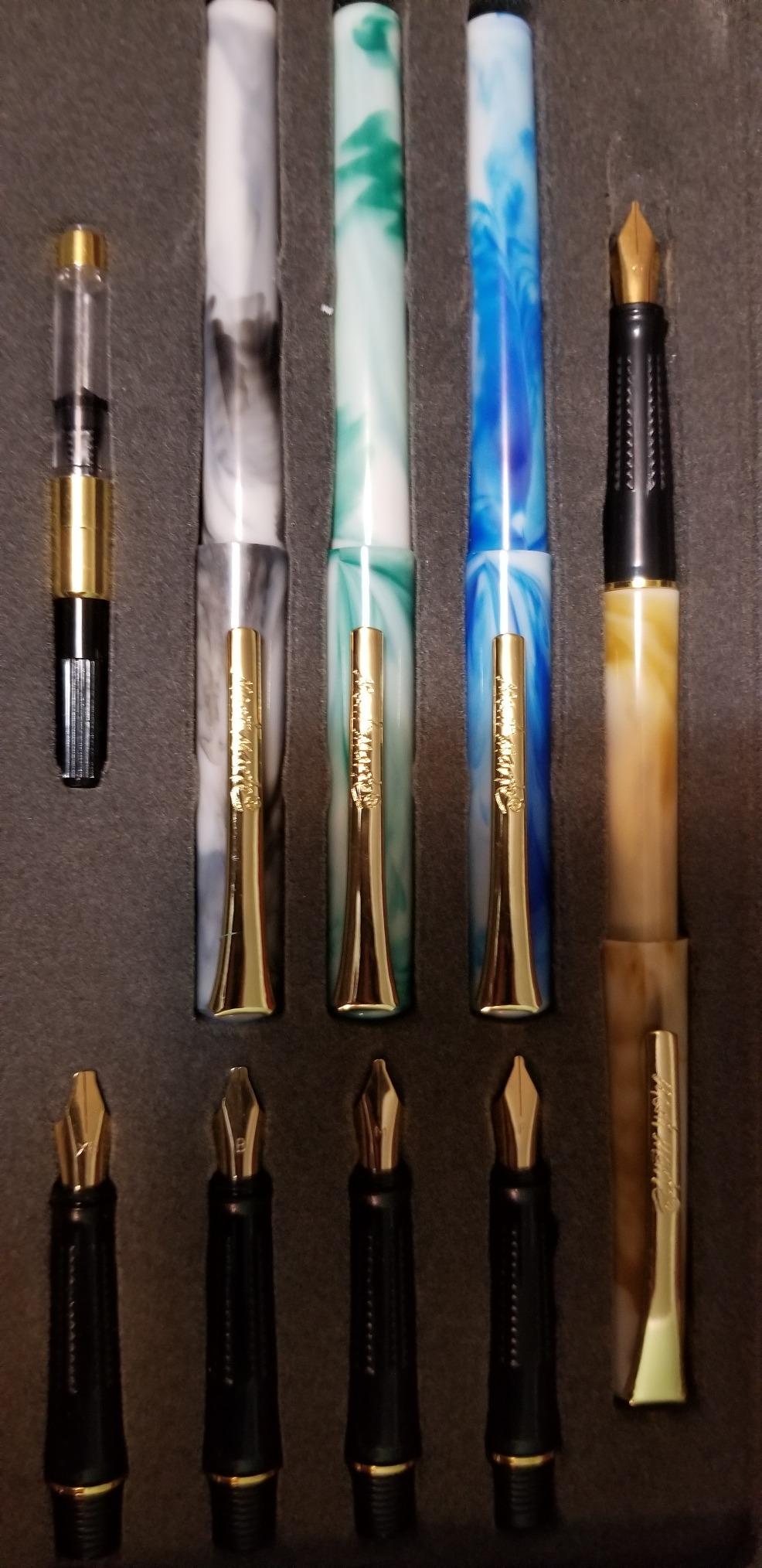 Mont Marte Calligraphy Set, 32 Piece. Includes Calligraphy Pens, Calligraphy Nibs, Ink Cartridges, Introduction Booklet and Exercise Booklet customer photo 2