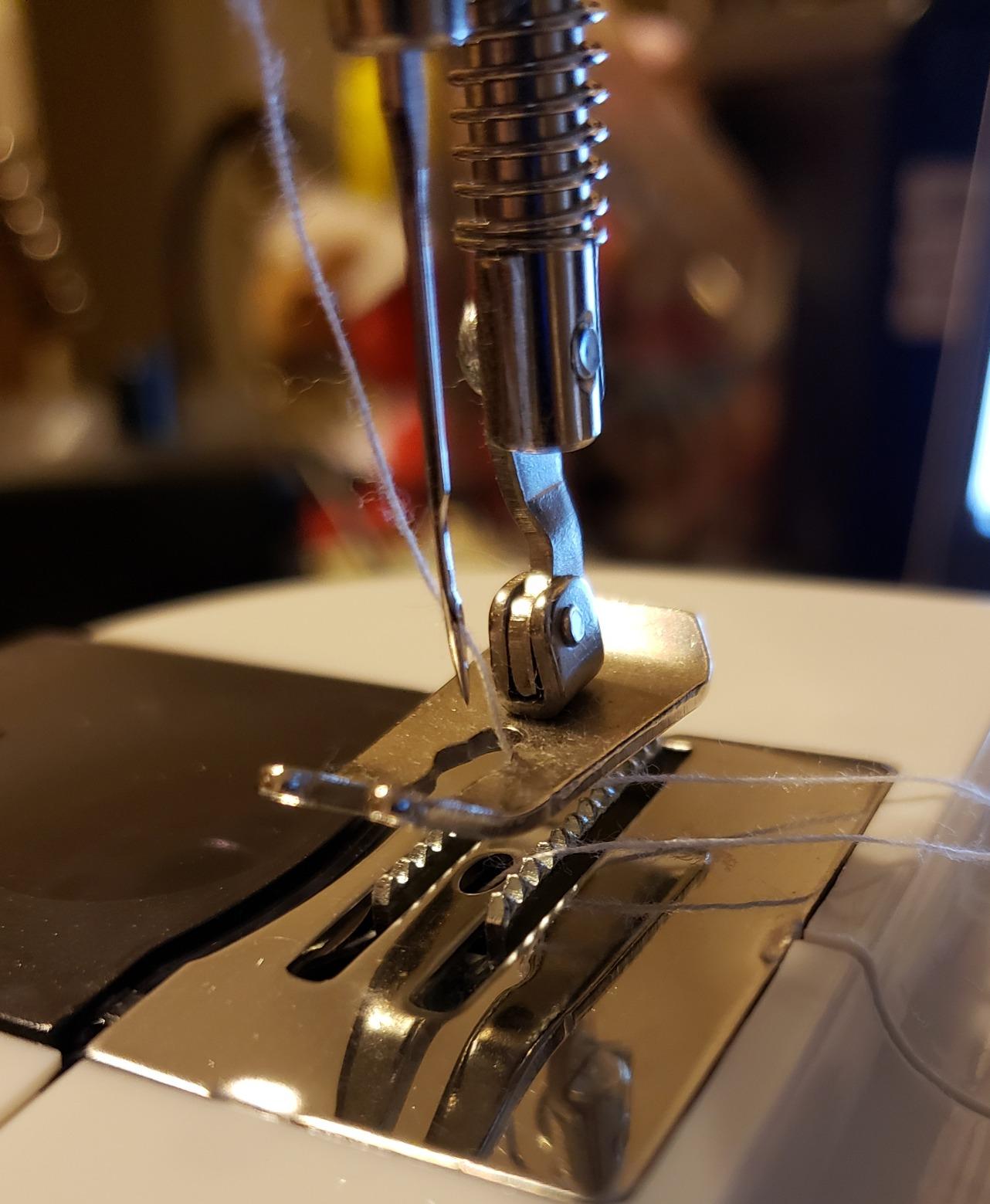 Magicfly Mini Sewing Machine with Extension Table, Dual Speed Portable Sewing Machine for Beginners with Light, Sewing Kit for Household Use customer photo 2