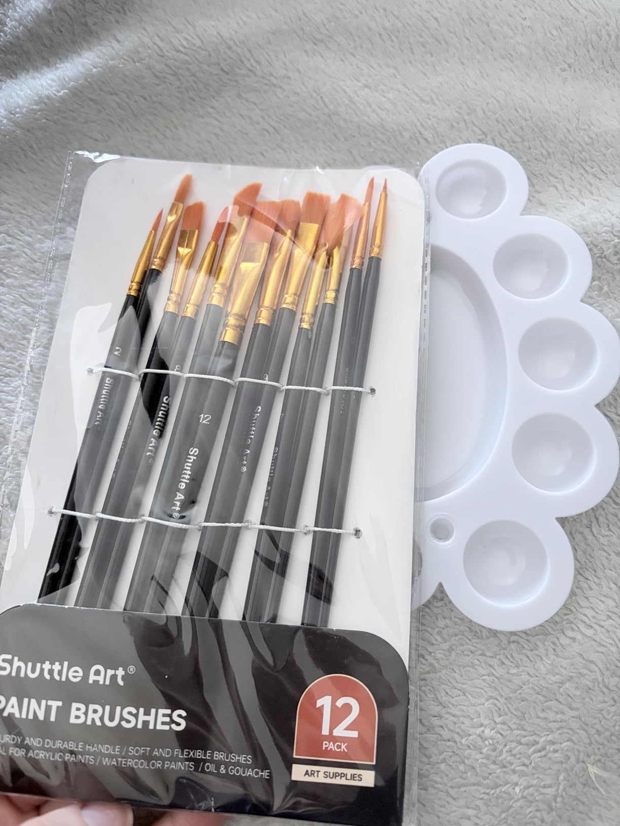 Shuttle Art Acrylic Paint, 36 Colors Acrylic Paint Set with Brushes & Palette, 2oz/60ml Bottles, Rich Pigments Non-toxic for Artists Kids & Adults customer photo 2