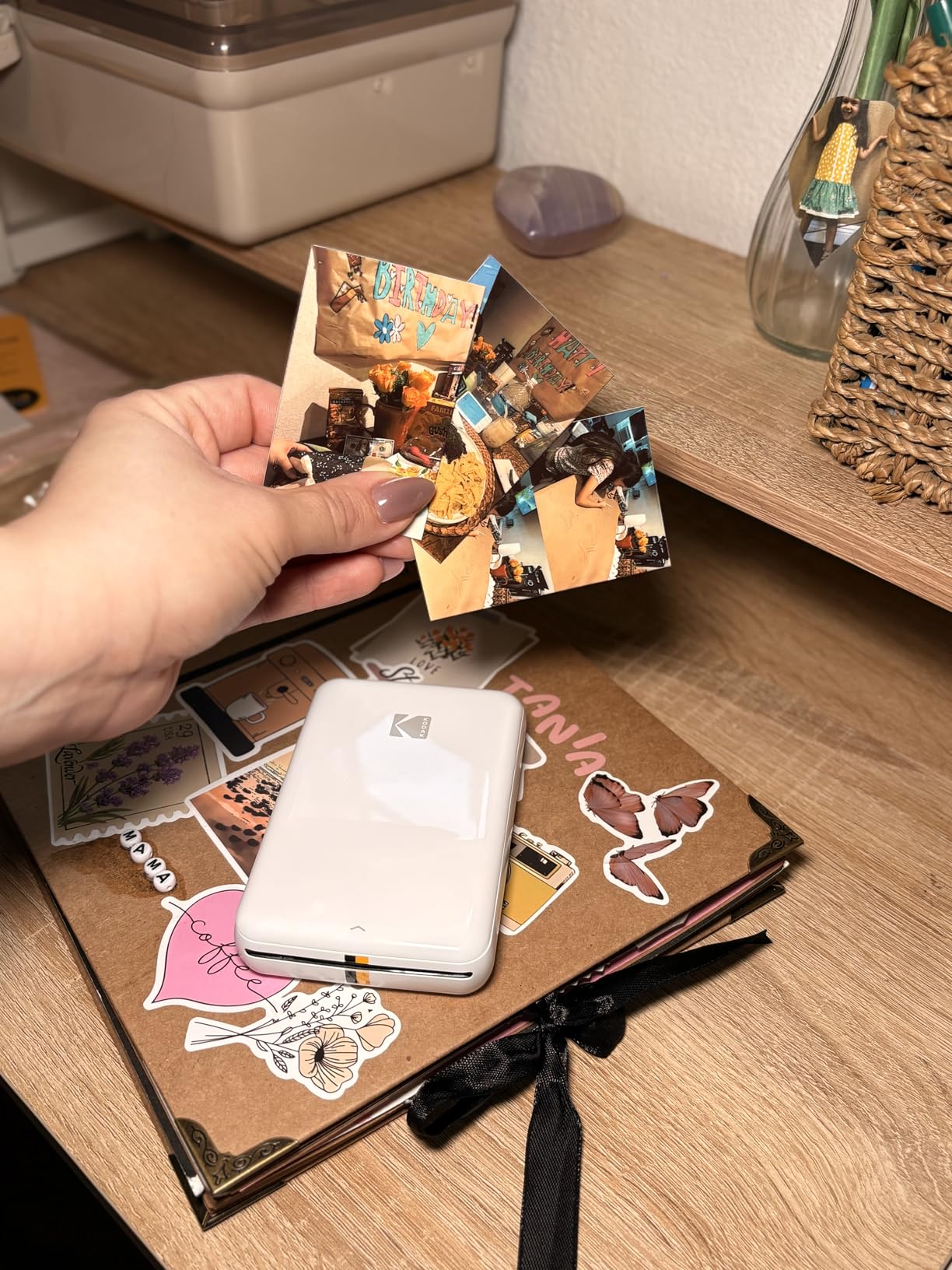 KODAK Step Instant Smartphone Photo Printer, Portable Mini Color Wireless Mobile Printer, Zink 2x3