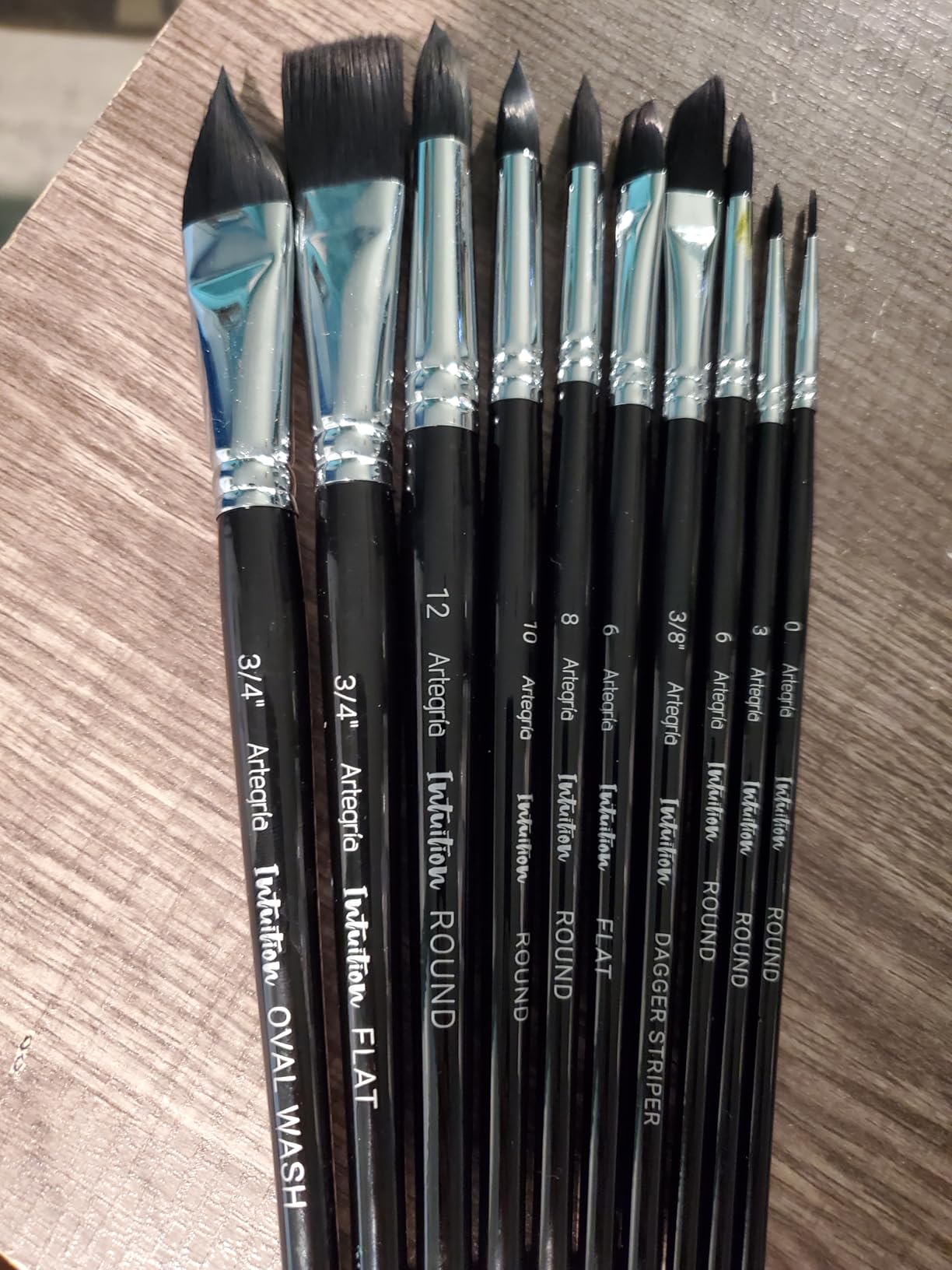 ARTEGRIA Watercolor Brush Set, 10 Professional Soft Synthetic Squirrel Paint Brushes, Including Pointed Rounds, Flats, Dagger, Oval Wash customer photo 2