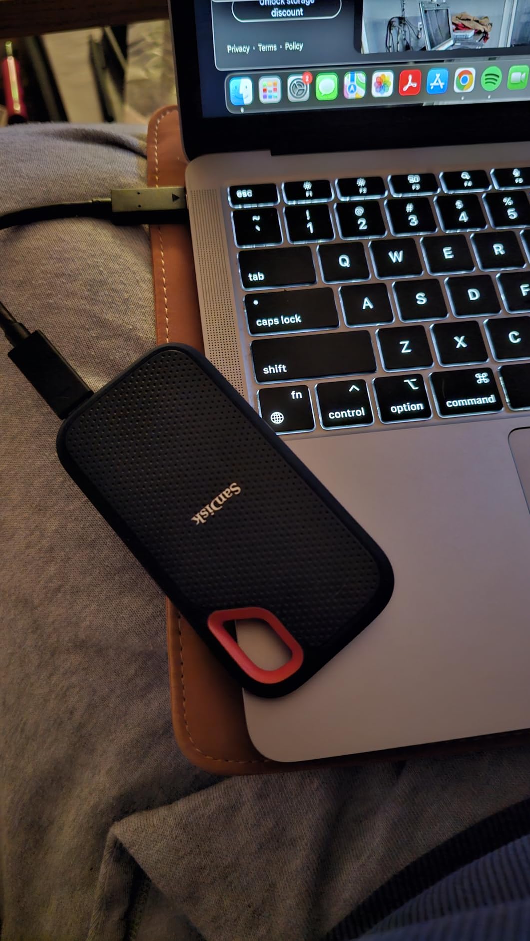 SANDISK 2TB Extreme Portable SSD - Up to 1050MB/s, USB-C, USB 3.2 Gen 2, IP65 Water and Dust Resistance - External Solid State Drive - SDSSDE61-2T00-G25 customer photo 1