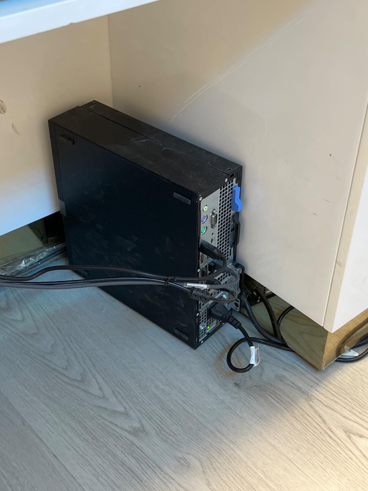 Dell OptiPlex 7070 SFF Desktop Computer PC, Intel 8 Core i7-9700, 32GB DDR4 Ram, 1TB NVMe M.2 SSD customer photo 2
