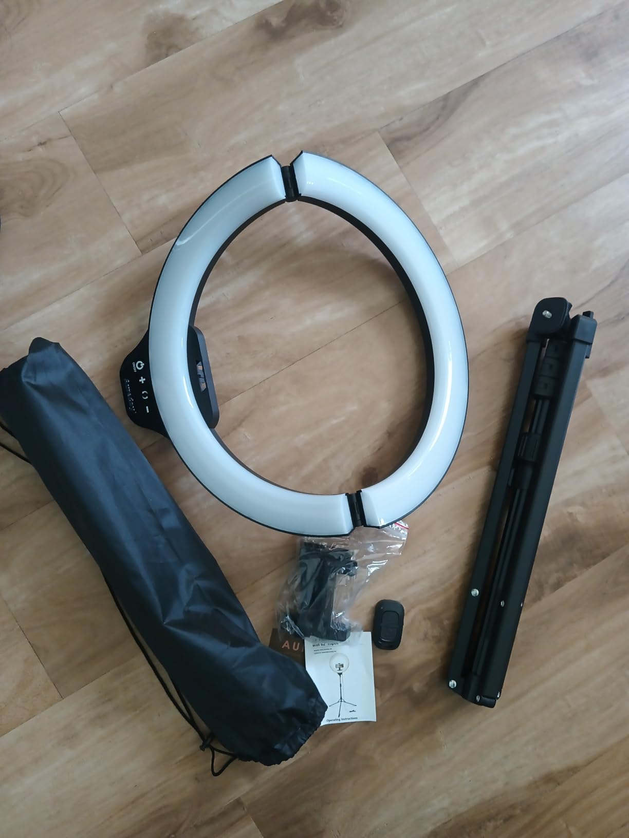 Aureday 14'' Selfie Ring Light with 62'' Tripod Stand and Phone Holder, Dimmable LED Phone Ringlight for Makeup/Video Recording/Photography, Circle Lighting for All Cell Phones&Lightweight Cameras customer photo 1