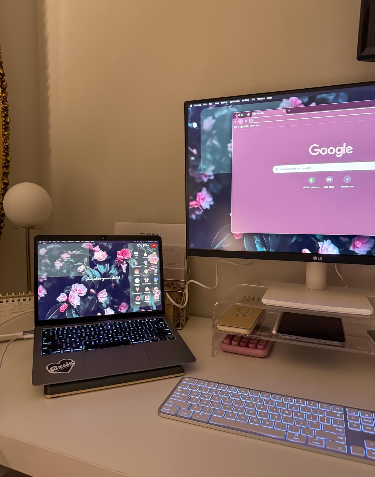 LG 27US500-W Ultrafine Monitor 27-Inch 4K UHD (3840x2160) HDR10 IPS Borderless Design, Reader Mode, Flicker Safe, HDMI, DisplayPort - White customer photo 1