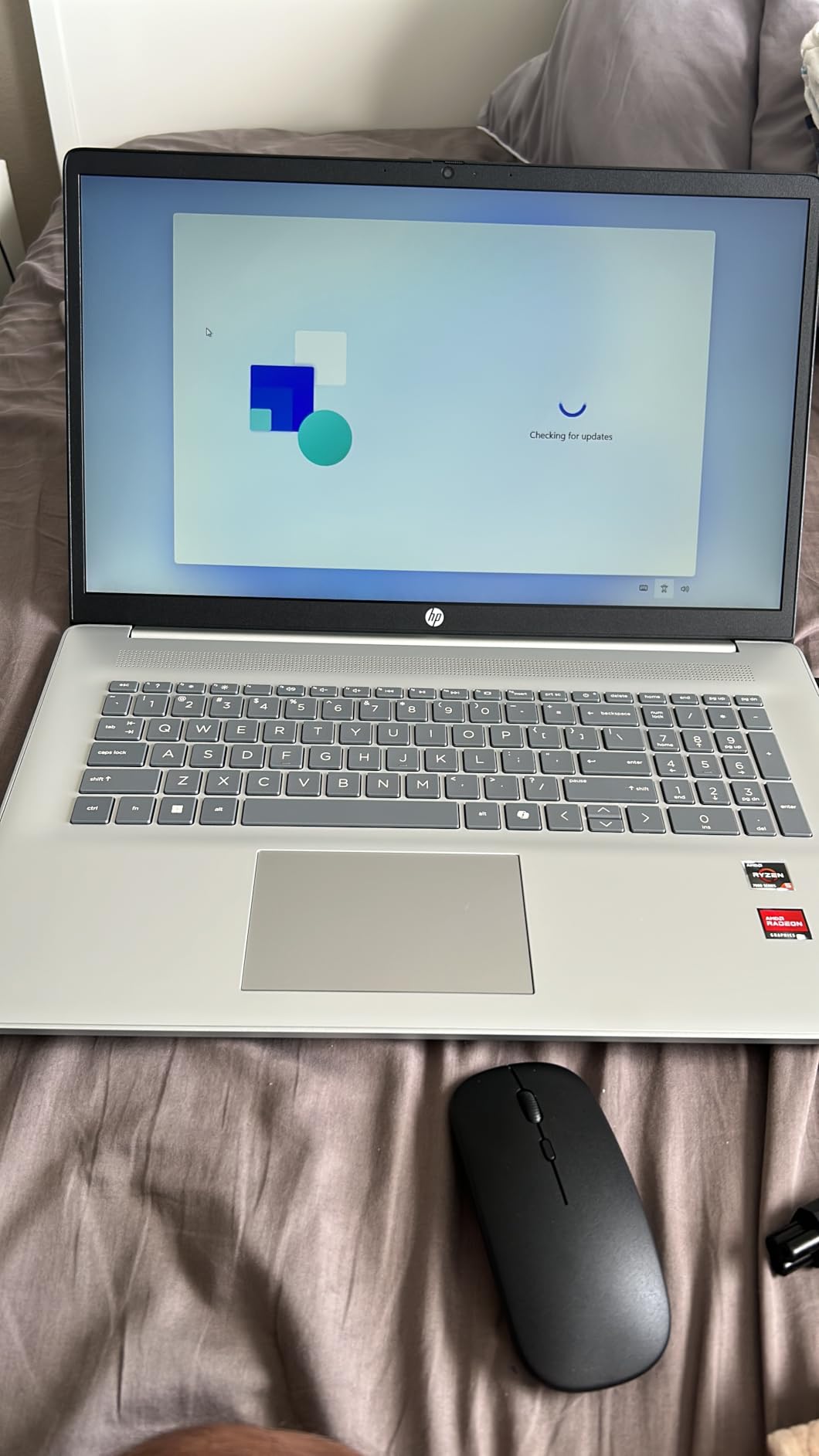 HP 17.3 inch Laptop, HD+ Display, AMD Ryzen 5 7520U, 16 GB RAM, 512 GB SSD, AMD Radeon Graphics customer photo 1