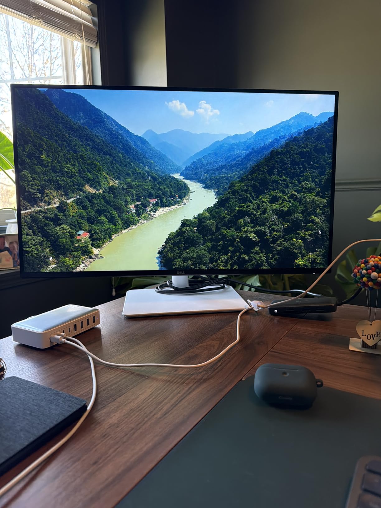 Dell 27 Plus 4K Monitor - S2725QS - 27-inch 4K (3840 x 2160) 120Hz IPS Panel, AMD FreeSync Premium, sRGB 99%, Integrated Speakers, 1500:1 Contrast Ratio, Comfortview - Ash White customer photo 1