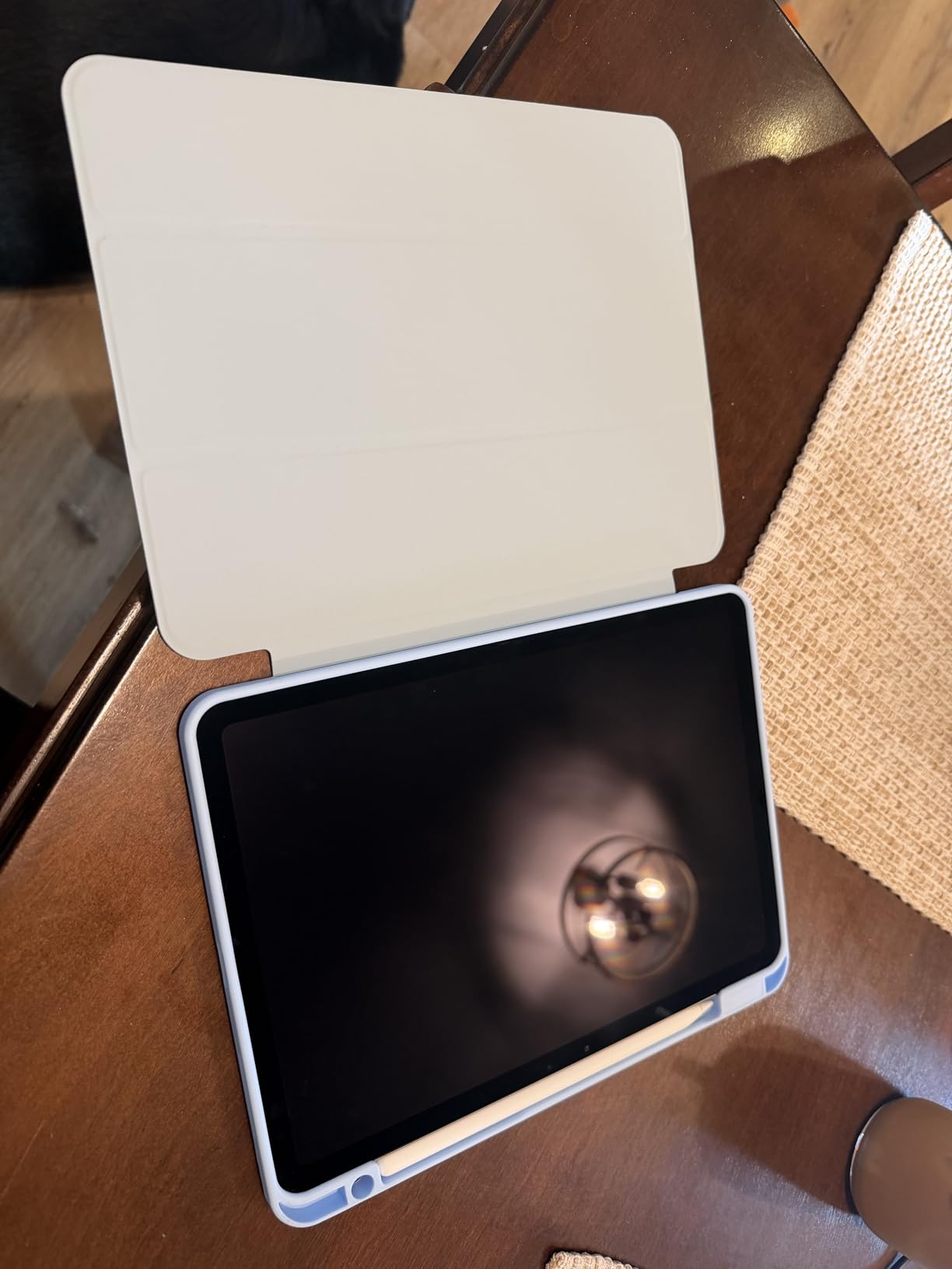 iPad Air 11-inch (M4): Liquid Retina Display, 128GB, 12MP Front/Back Camera, Wi-Fi 7 with Apple N1, Touch ID, All-Day Battery Life - Blue customer photo 1