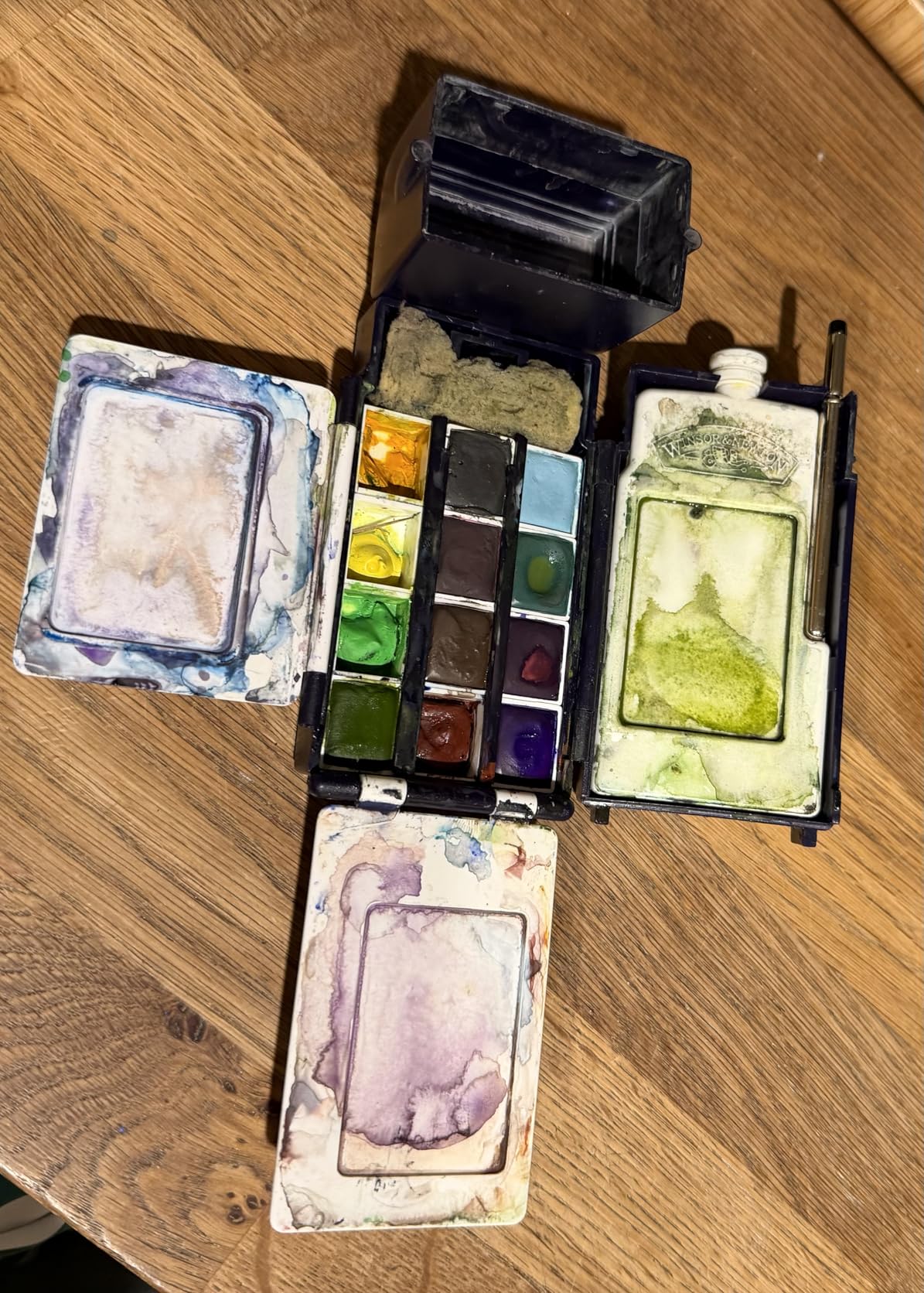 Winsor & Newton Cotman Watercolor Paint Set, Studio Set, 45 Half Pan w/ Brush customer photo 1