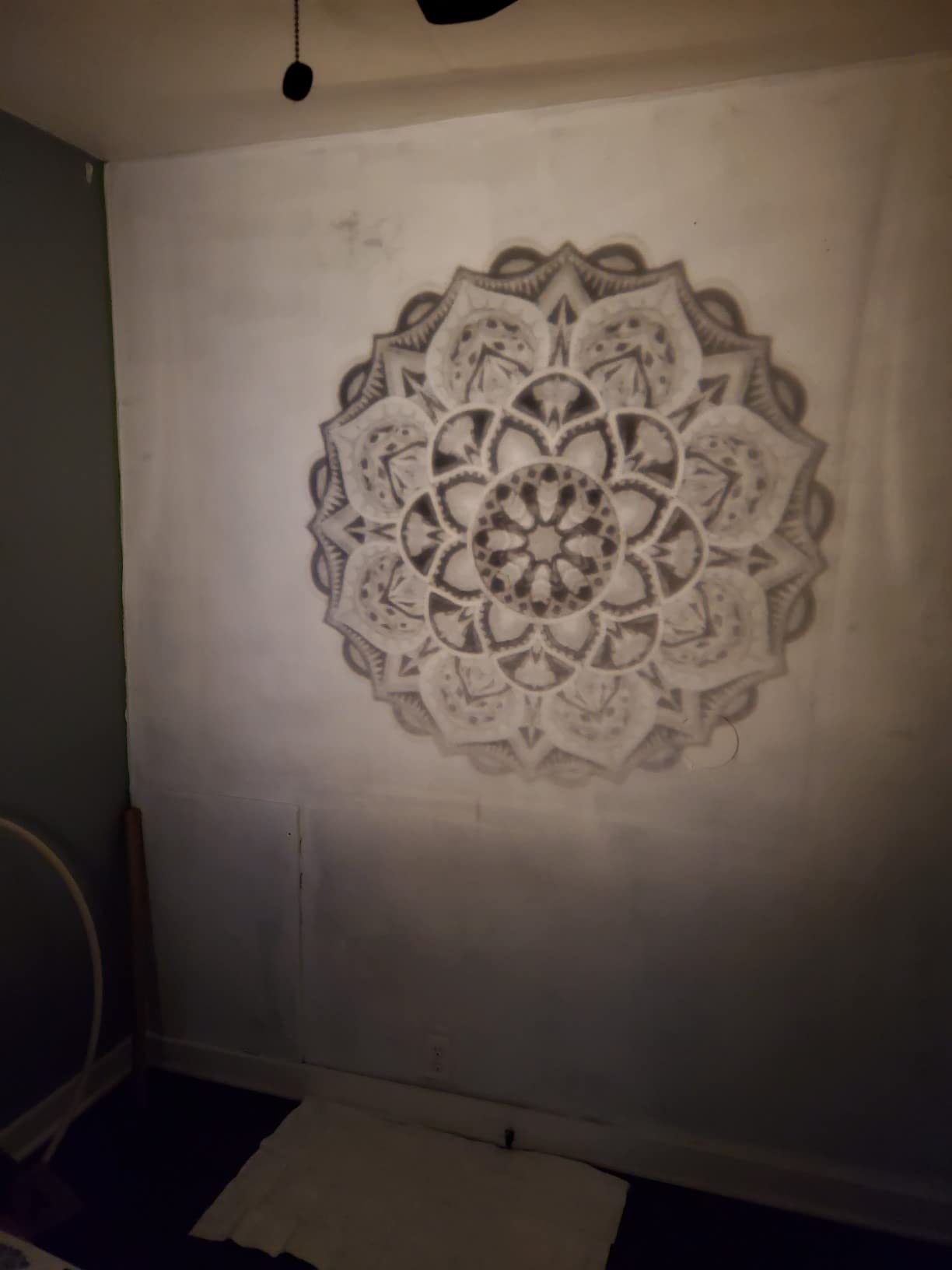Artograph EZ Tracer Opaque Art Projector for Wall or Canvas Image Reproduction - Light Bulb Not Included customer photo 2