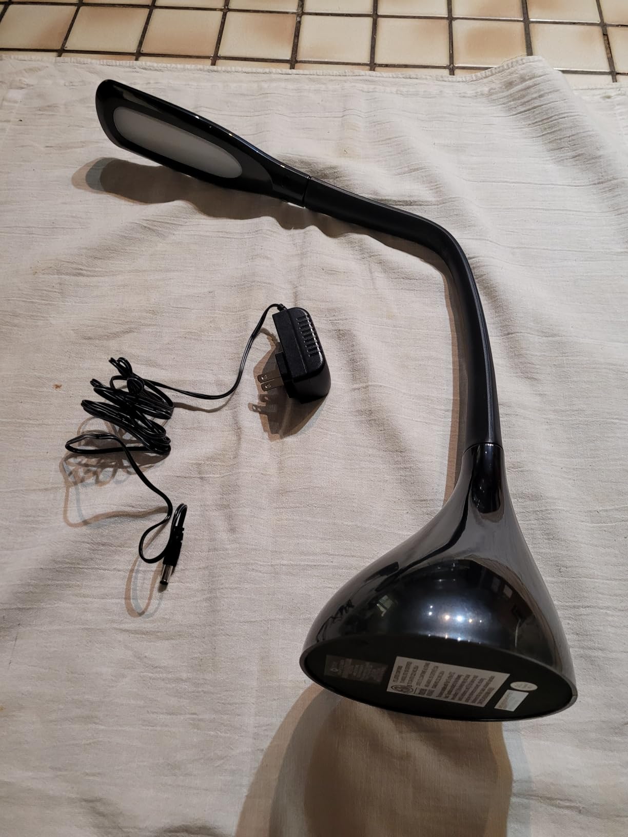OttLite Creative Curves LED Desk Lamp, White | Natural Daylight LEDs | 4 Brightness Settings | Adjustable Flexible Neck | 11.25 to 23.75 inches customer photo 1