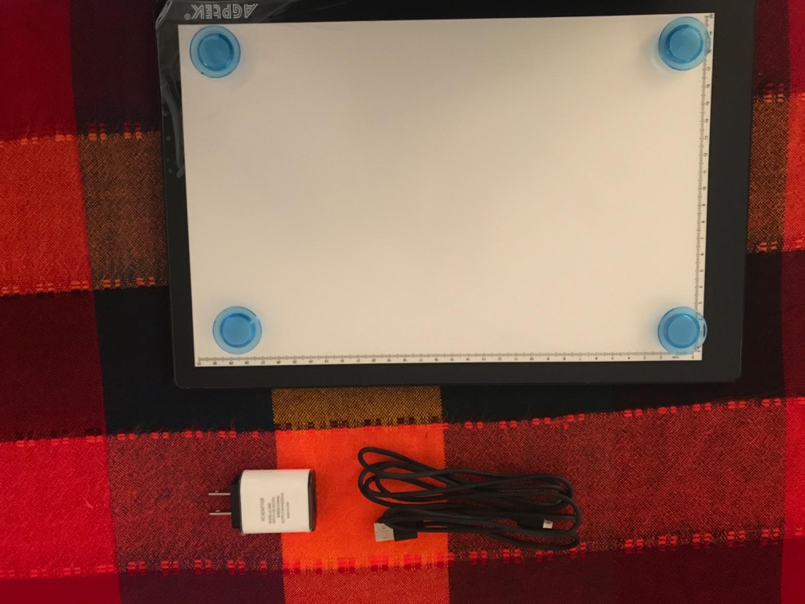 Light Box,Magnetic A4 Light Pad LED Tracing Light Board Physical Buttons Control USB Powered Ultra-thin Dimmable Brightness for Diamond Painting Tatoo Pad Animation,Sketching,Stencilling X-ray Viewing customer photo 1