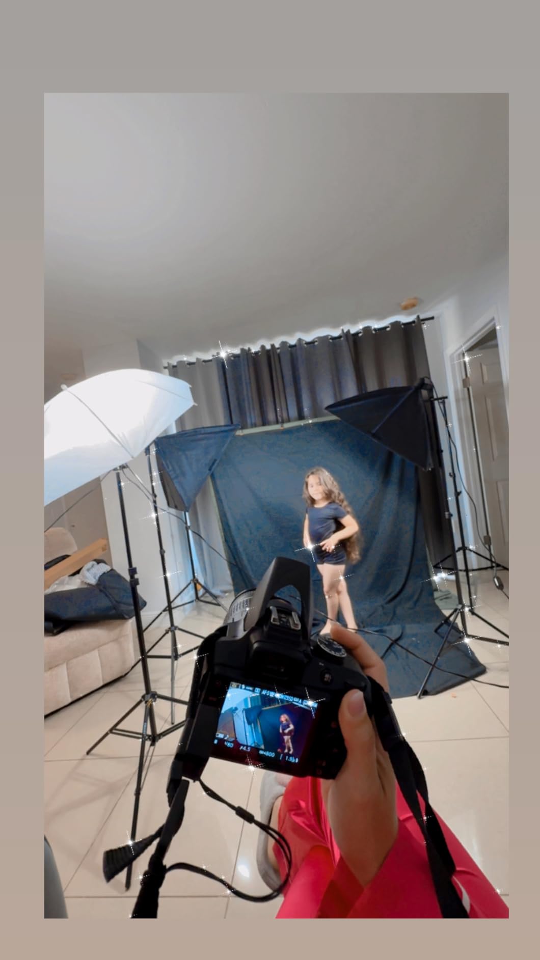 EMART 8.5 x 10 ft Backdrop Support System, Professional Photography Lighting Kit with 5500K 50W LED, 6 x 9ft Backdrop x3, Reflector, Umbrellas & Softbox Lighting Kit for Studio, Portrait, Video Shooting customer photo 1