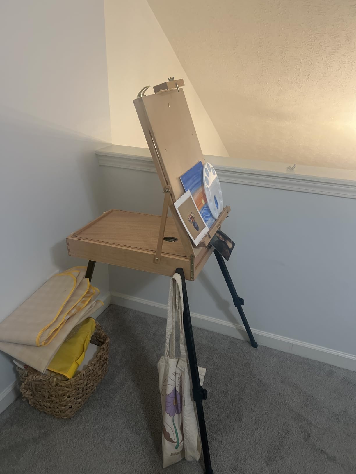 Falling in Art Light Weight French Style Field and Sketchebox Easel with Aluminum Tripod, Adjustable Beechwood Tripod Standing Easel with Drawer, Palette customer photo 2