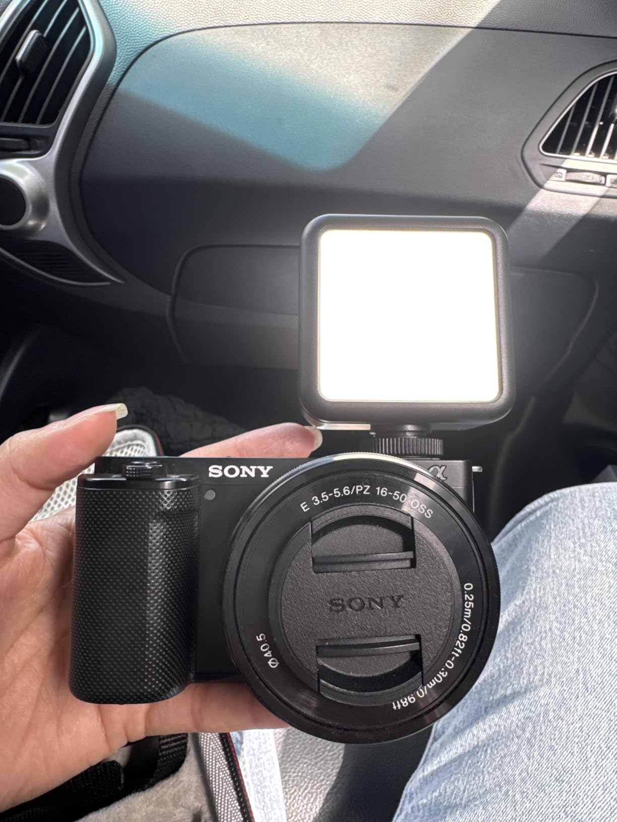ULANZI VL49 2000mAh LED Video Light w 3 Cold Shoe, Rechargeable Soft Light Panel, Portable Photography Lighting for DJI OSMO Sony DSLR Canon Camera GoPro Vlogging customer photo 1