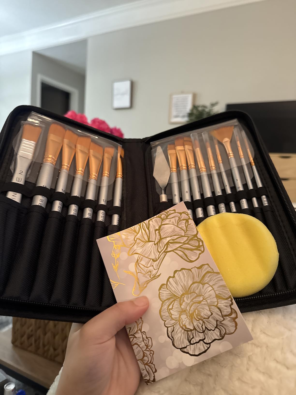 Artist Paint Brush Set of 18 - Includes Spatula Palette Knife, Sponge & Organizing Case - Premium Paint Brushes for Acrylic Painting, Watercolor, Oil - Perfect for Kids, Adults or Professionals customer photo 1