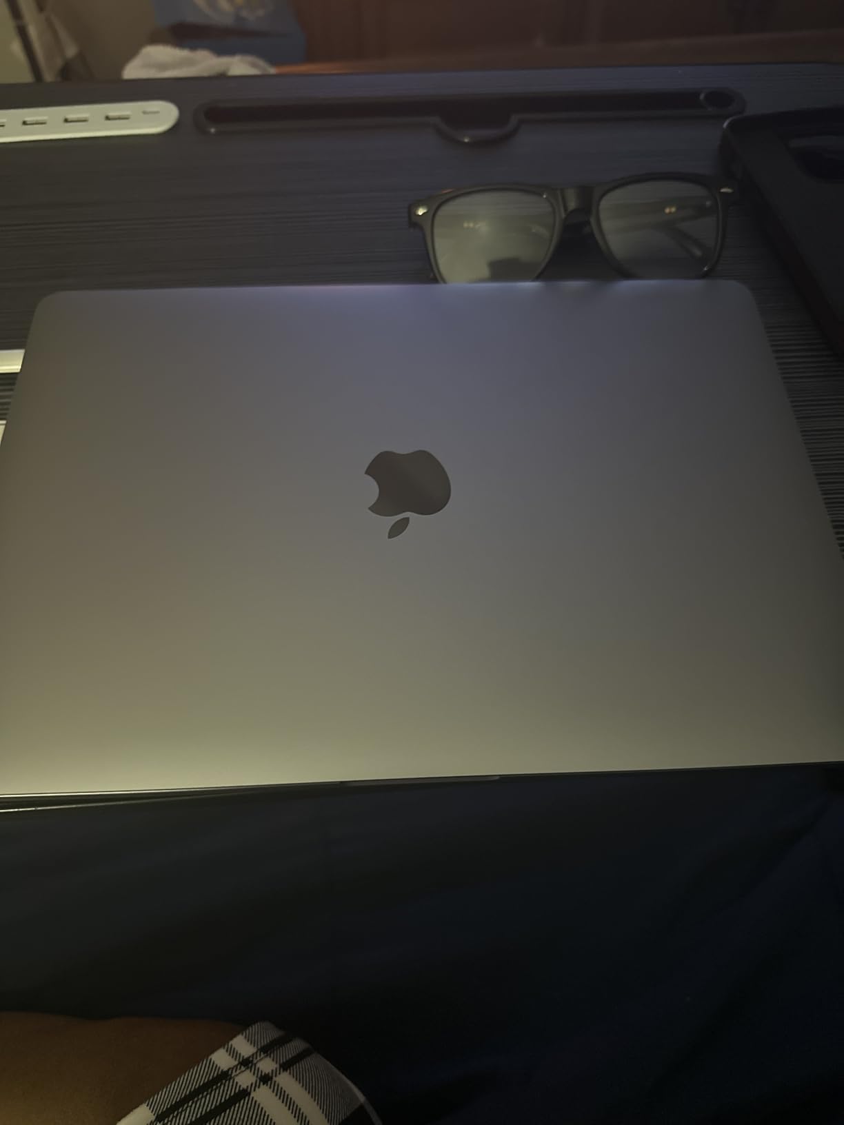 New Apple MacBook Pro (13-inch, 8GB RAM, 256GB Storage) - Space Gray (Renewed) customer photo 1