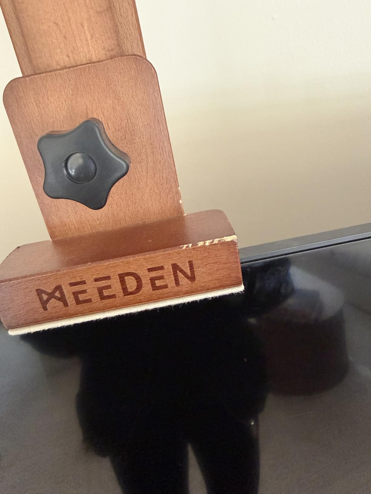 MEEDEN Easel Stand for Painting and Display, Adjustable H Frame Floor Art Easel customer photo 1