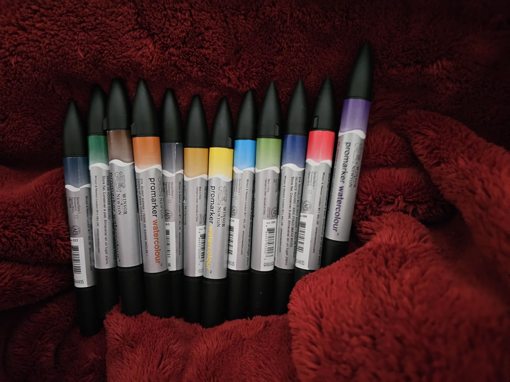 Winsor & Newton ProMarker Watercolor Marker Set, 12 Count, Basic Tones customer photo 1
