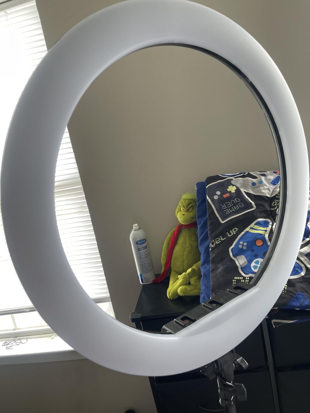 Hagibis 21 inch Ring Light with Stand Outer 55W 5600k Dimmable LED Light, Tripod Stand,and Phone Holder,Remote Controller,Carrying Bag,CRI 97+ 2540lux, for Streaming Home Office Zoom Call Lighting customer photo 1