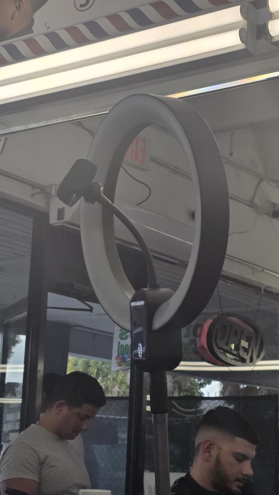 Hagibis 21 inch Ring Light with Stand Outer 55W 5600k Dimmable LED Light, Tripod Stand,and Phone Holder,Remote Controller,Carrying Bag,CRI 97+ 2540lux, for Streaming Home Office Zoom Call Lighting customer photo 2