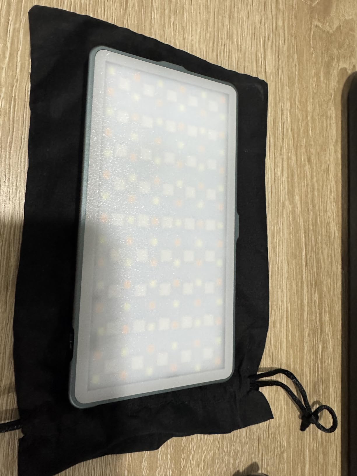 Selfie Light, 96 LED Phone Light with Metal Hotshoe and Clip, Rechargeable 2500K-8000K 360 Degree Full Color 21 Scenes RGB Video Light for Phones, iPhone, Laptops, Cameras, Vlog, TikTok customer photo 1