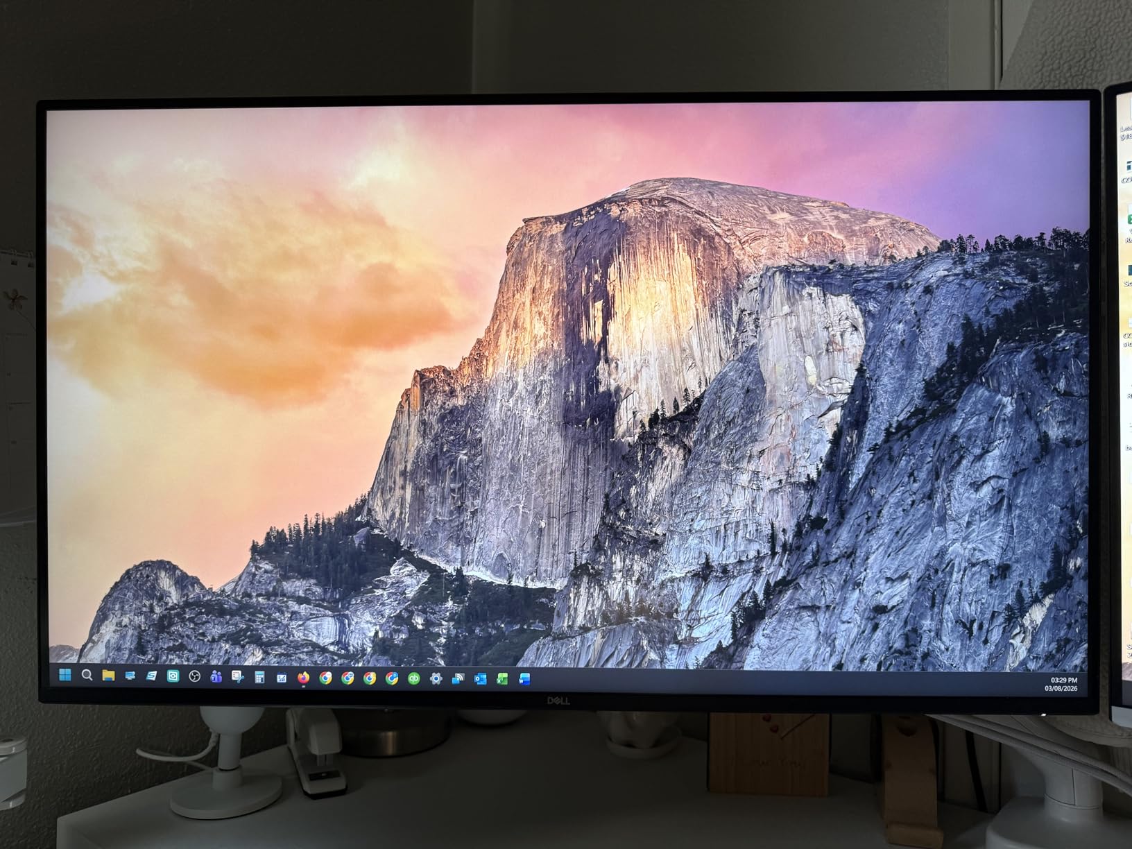 Dell 32 Plus 4K Monitor - S3225QS - 31.5-inch 4K (3840 x 2160) up to 120Hz, VA Panel, AMD FreeSync Premium, 99% sRGB, 95% DCI-P3, 1500:1 Contrast Ratio, Comfortview - Ash White customer photo 1
