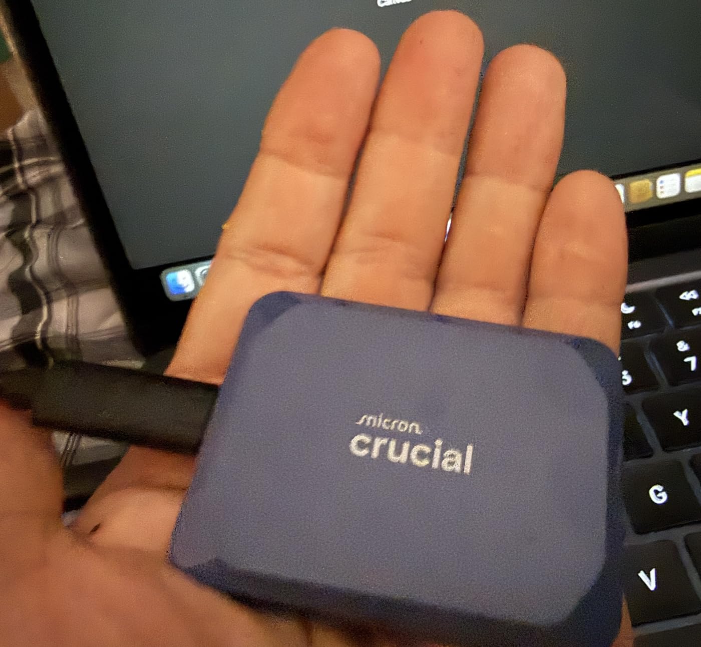 Crucial X10 2TB Portable SSD, Up to 2,100MB/s, USB 3.2 USB-C, External Solid State Drive, Compatible with Windows, Mac & Android, Durable Storage for Games, Photos & Files, Blue - CT2000X10SSD9-02 customer photo 1