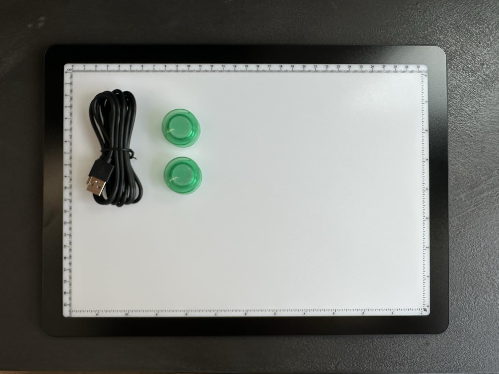Elice Magnetic A4 Light Board for Diamond Painting, Ultra-Thin Tracing LED Light Box with Side Buttons, Super Bright Diamond Art Light Pad, Light Table for Drawing, Sketching, Weeding Vinyl - Black customer photo 1