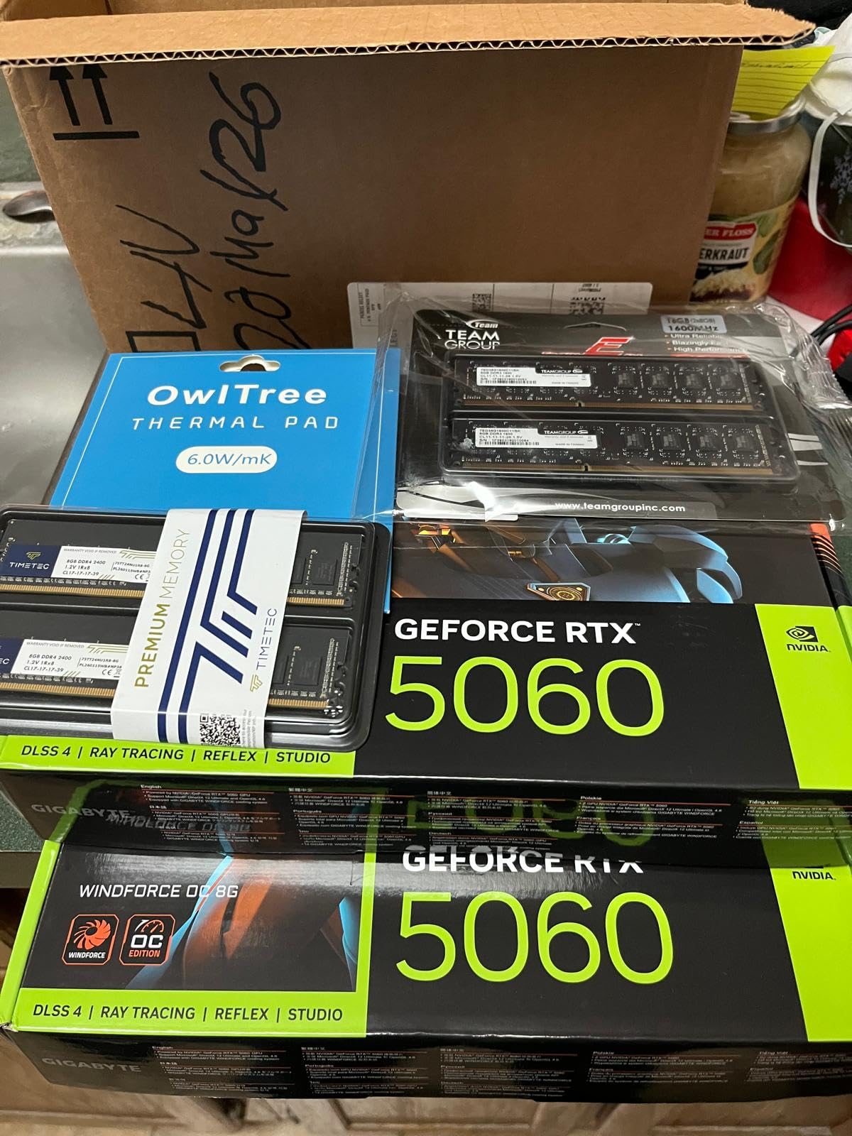 GIGABYTE GeForce RTX 5060 WINDFORCE OC 8G Graphics Card, 8GB 128-bit GDDR7, PCIe 5.0, DisplayPort & HDMI customer photo 2