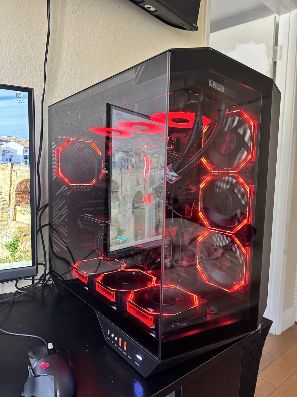 GIGABYTE Radeon RX 9060 XT Gaming OC 16G Graphics Card, PCIe 5.0, 16GB GDDR6, GV-R9060XTGAMING OC-16GD Video Card customer photo 2
