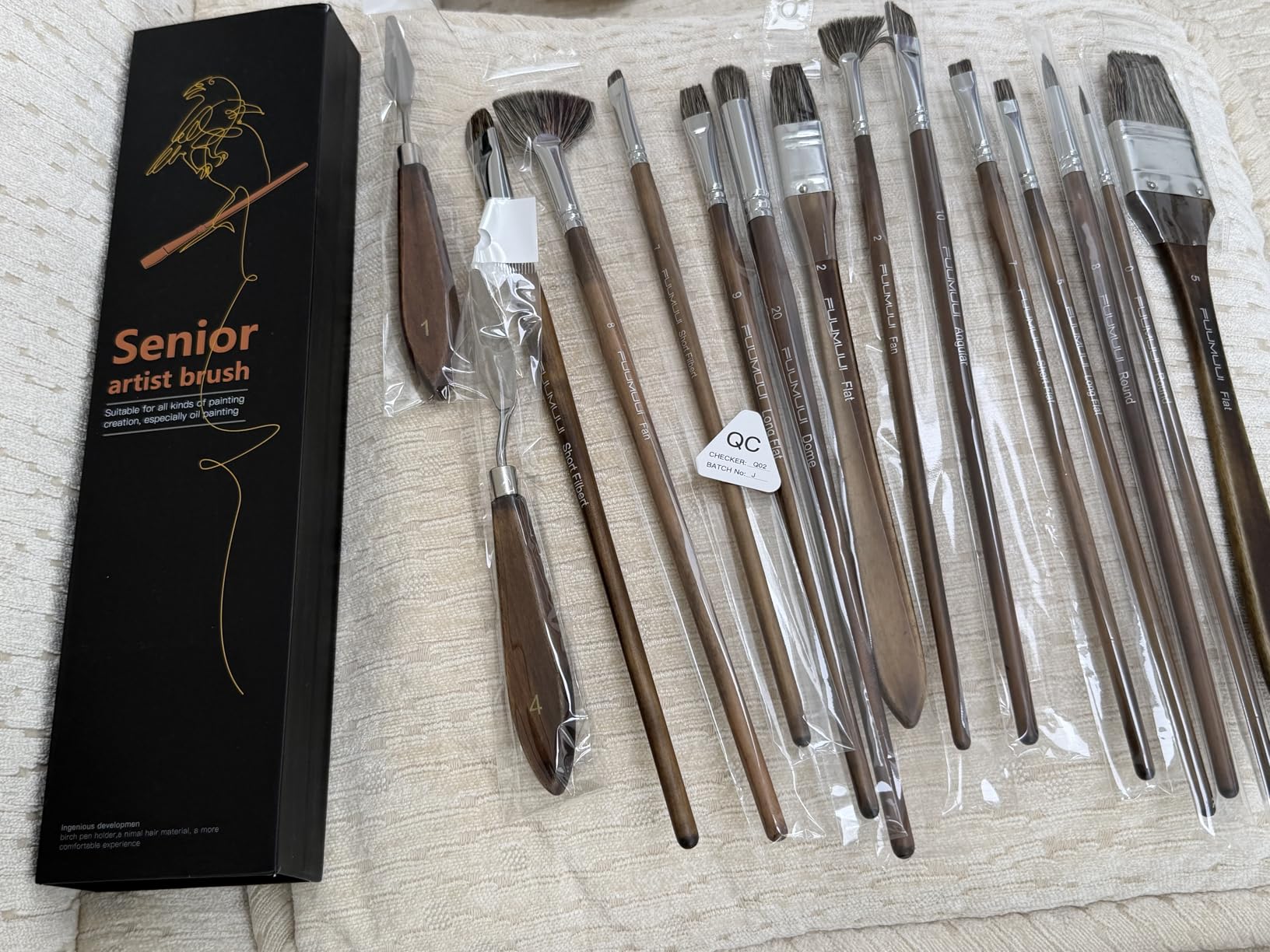 Oil Paint Brush Set, 15Pcs Fuumuui Professional Paint Blending Brushes Natural Badger Bristle with Flat, Fan, Angle, Round, Filbert for Acrylic Oil Painting with 2pc Palette Knife customer photo 2