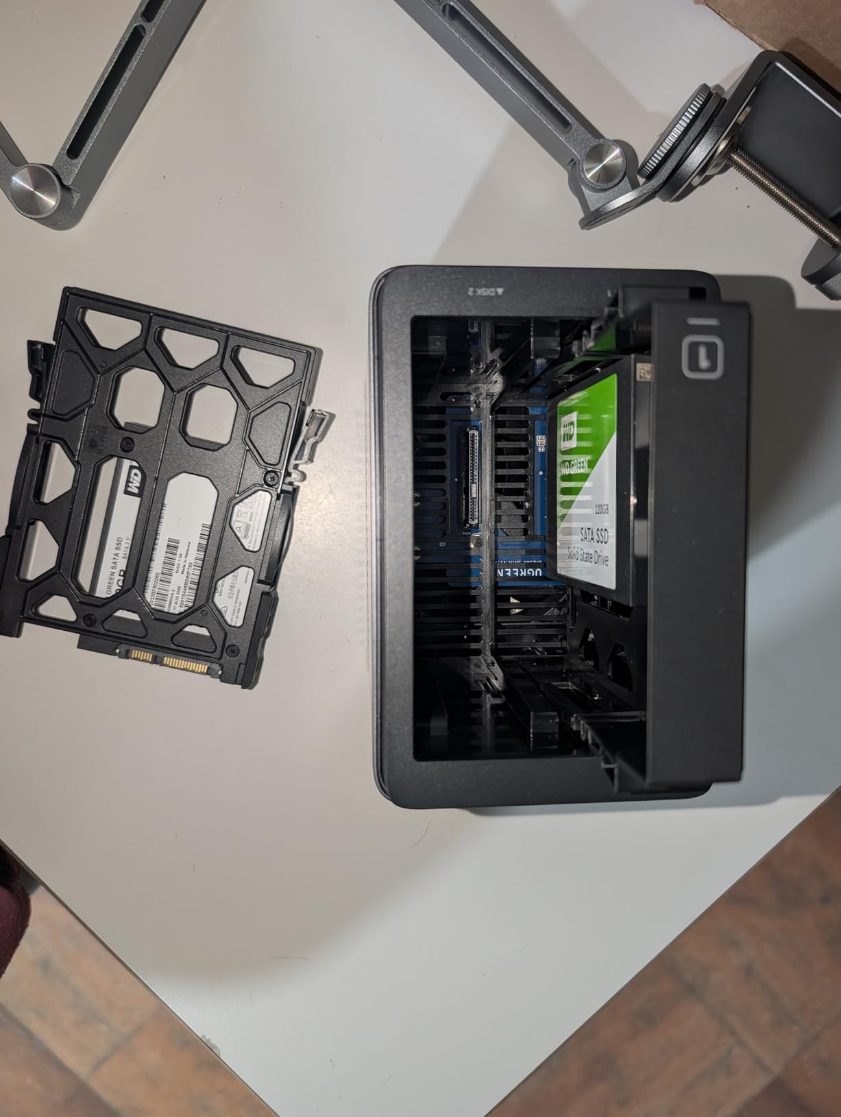 UGREEN NAS DH2300 2-Bay Desktop NASync, Support Capacity 64TB (Diskless), Remote Access, AI Photo Album, Beginner Friendly System, 4GB RAM on Board, 1GbE, 4K HDMI, Network Attached Storage (Diskless) customer photo 1