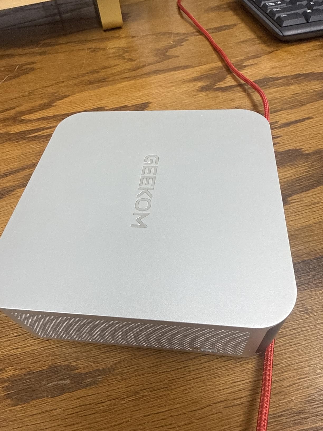 GEEKOM [2026 Multitasking Edition] Mini PC AI A7 MAX with AMD Ryzen 9 7940HS 16GB DDR5 and 1TB SSD (Expandable) 8K Desktop Mini Computers, Radeon 780M for Light Creation customer photo 1