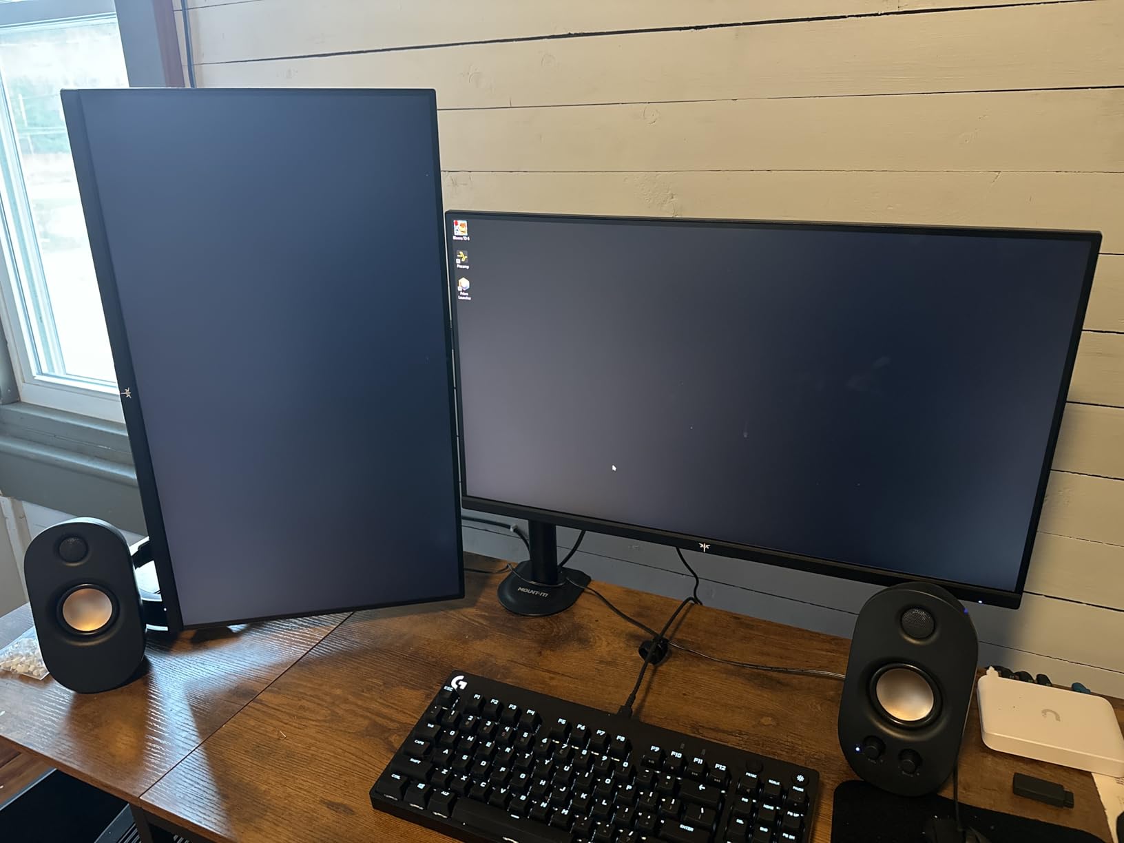 KTC 5K Monitor 27 Inch: Dual Mode 5K (5120x2880) @60Hz / 2K@160Hz Computer Monitor, 99% DCI-P3, 100% sRGB, DeltaE<2, Type-C 65W, HDMI & DP, HDR400, Compatible with Mac mini, H27P3 customer photo 2