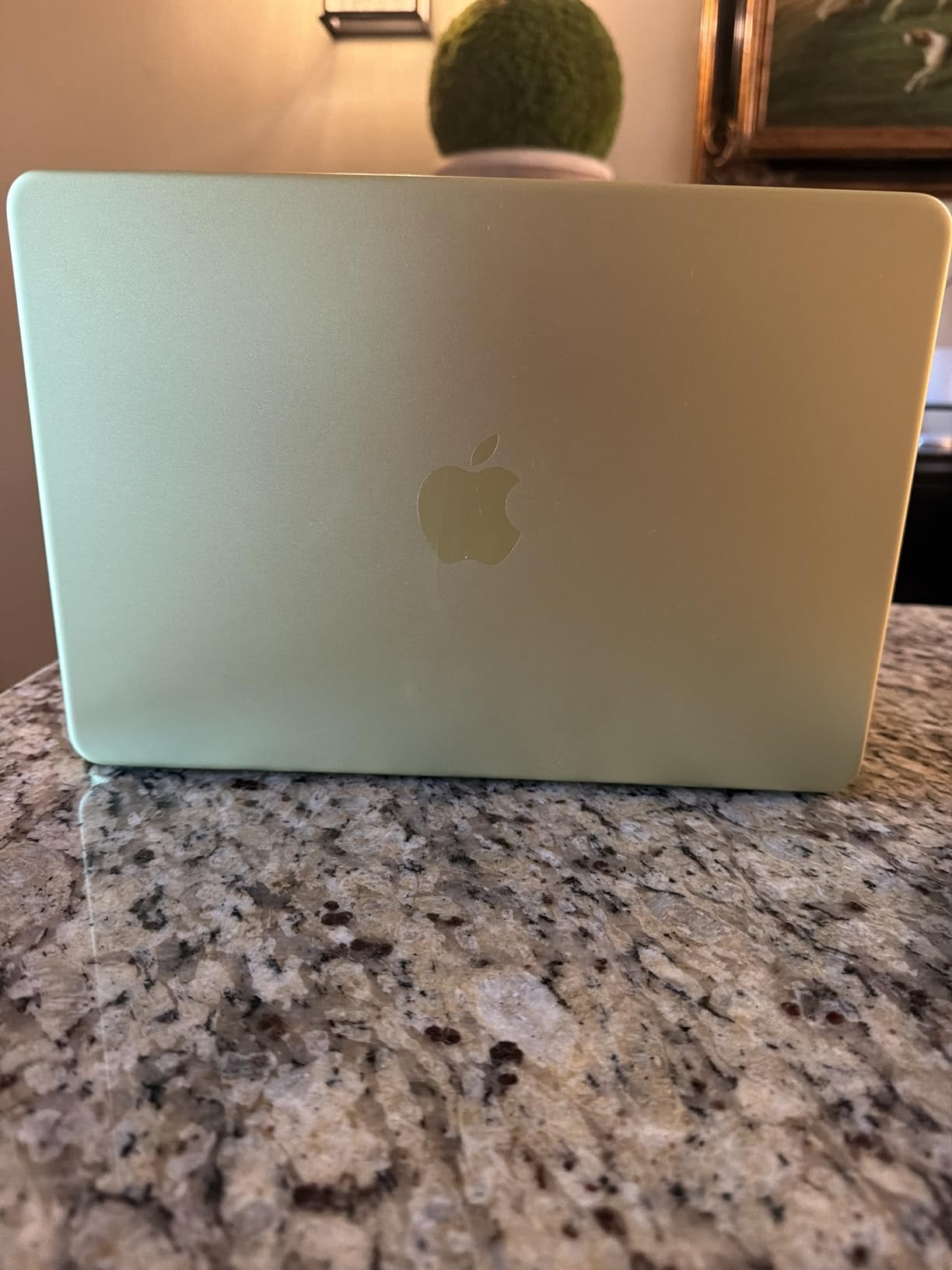 2026 MacBook Neo 13-inch Laptop with A18 Pro chip: Built for AI and Apple Intelligence, Liquid Retina Display, 8GB Unified Memory, 256GB SSD Storage, 1080p FaceTime HD Camera; Indigo customer photo 2