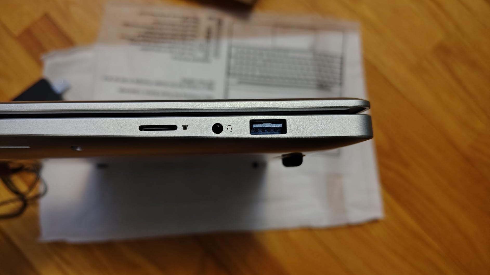15.6 inch Laptop, Laptops with Celeron N4000, 2025 Gaming Laptop for 8GB LPDDR4 256GB SSD, IPS FHD 1920x1080, WiFi+BT4.2+Mini HDMI+TF Card Slot, Traditional Laptops Computers Convertible 180° Netbook customer photo 1