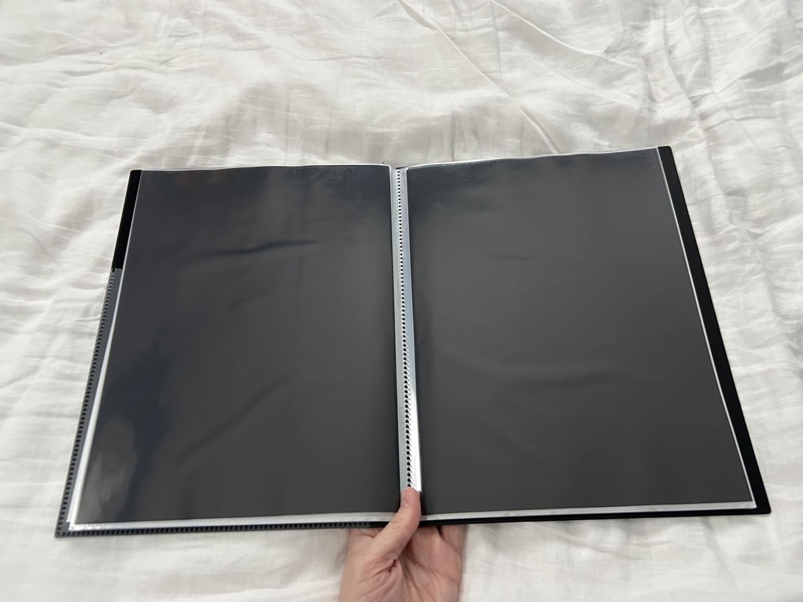Itoya Original Art ProFolio 9x12 Black Art Portfolio Binder with Plastic Sleeves and 48 Pages - Portfolio Folder for Artwork with Clear Sheet Protectors - Presentation Book for Art Display and Storage customer photo 2