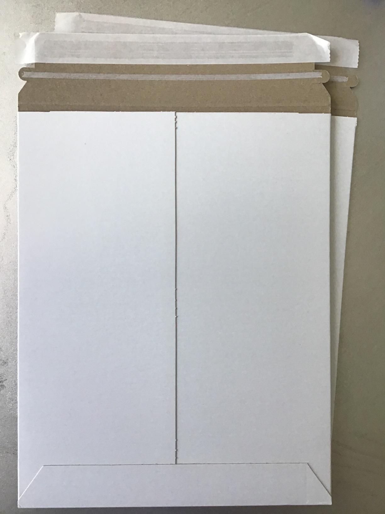 Quality Park Photo Document Mailers 25-Pack - Rigid Stay Flat White Mailers 9x11.5 customer photo 1
