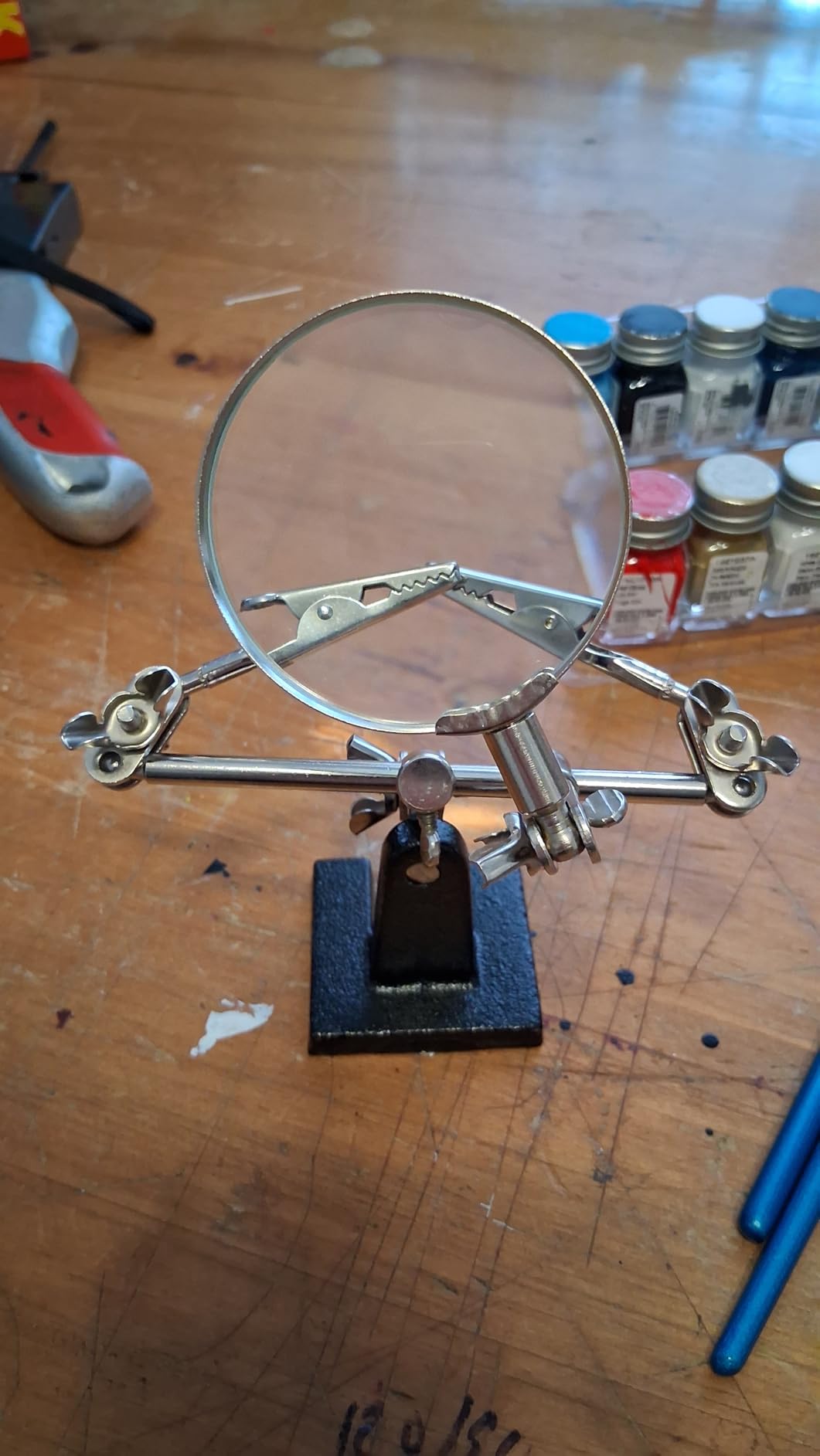 NEIKO 01902 Adjustable Helping Hand with Magnifying Glass, Third Hand Solder Aid, Soldering Wire Station Stand with Dual Alligator Clips and a Heavy Base, Beading & Jewelry Making Tools, Solder Holder customer photo 2