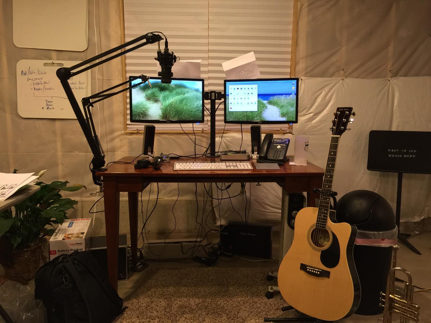 Heil PL 2T Fully Articulating, Professional-Quality Microphone Boom Arm for Video Podcasting, Broadcasting, Voiceover, At-Home, In-Studio Applications customer photo 2