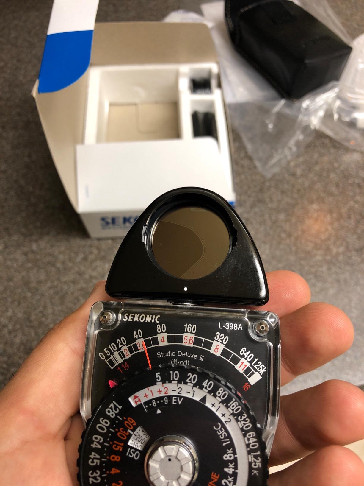 Sekonic L-398A Studio Deluxe III Analog Light Meter, Battery-Free Incident & Reflected Ambient Meter customer photo 1