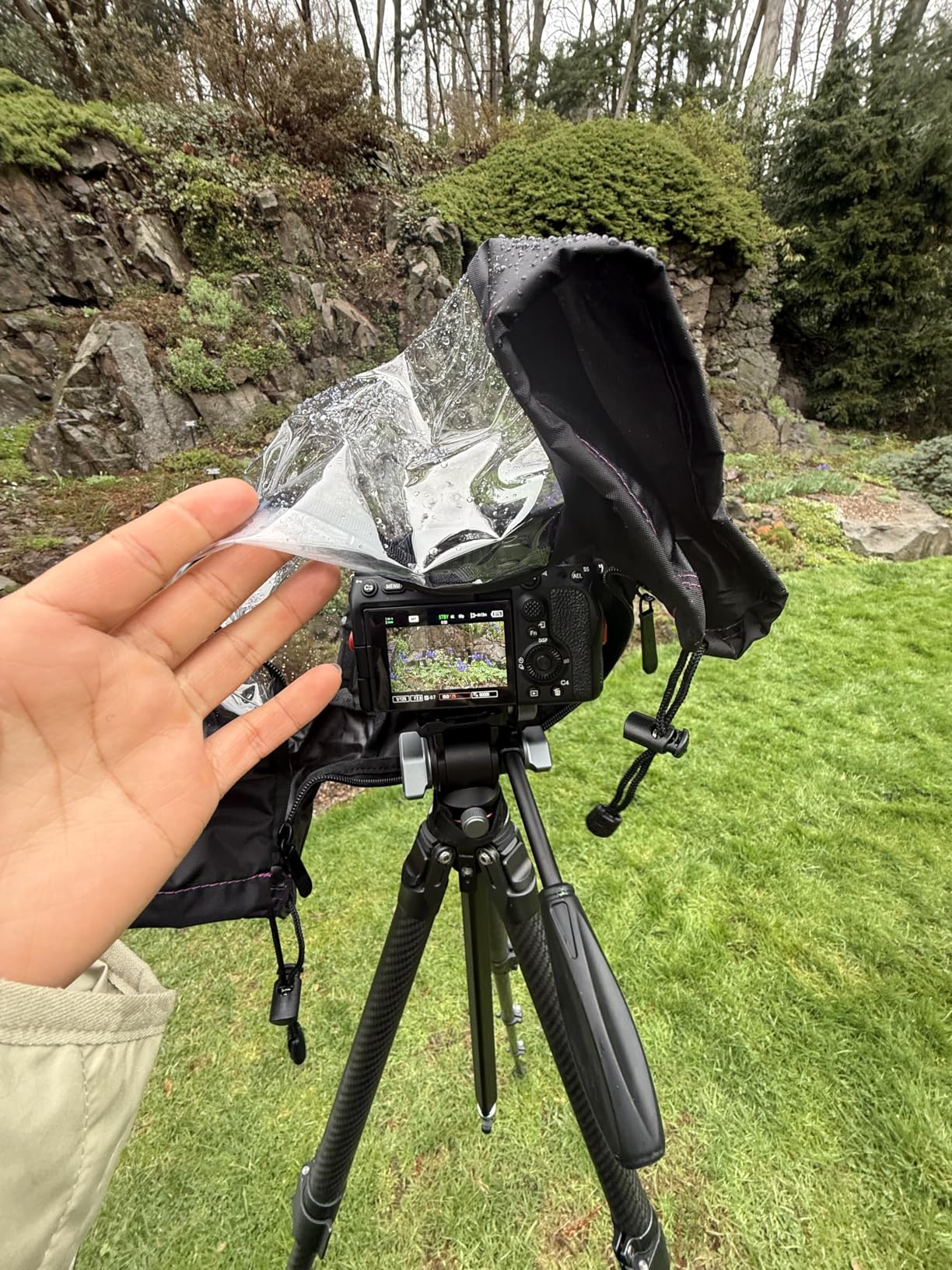 Altura Photo Camera Rain Cover - Professional Waterproof Lens Jacket Covers with Dual Hand Sleeves and Full-Length Zipper - Weather Protector for Canon Nikon Sony Fujifilm DSLR & Mirrorless Cameras customer photo 1