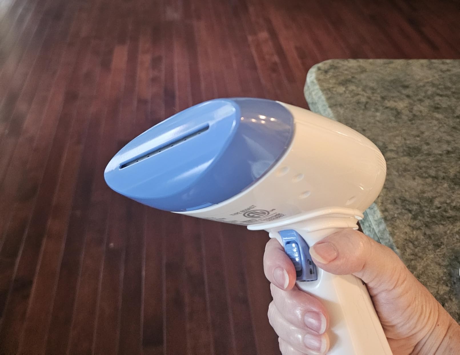 Conair Handheld Garment Steamer for Clothes, ExtremeSteam 1200W, Portable Handheld Design customer photo 2