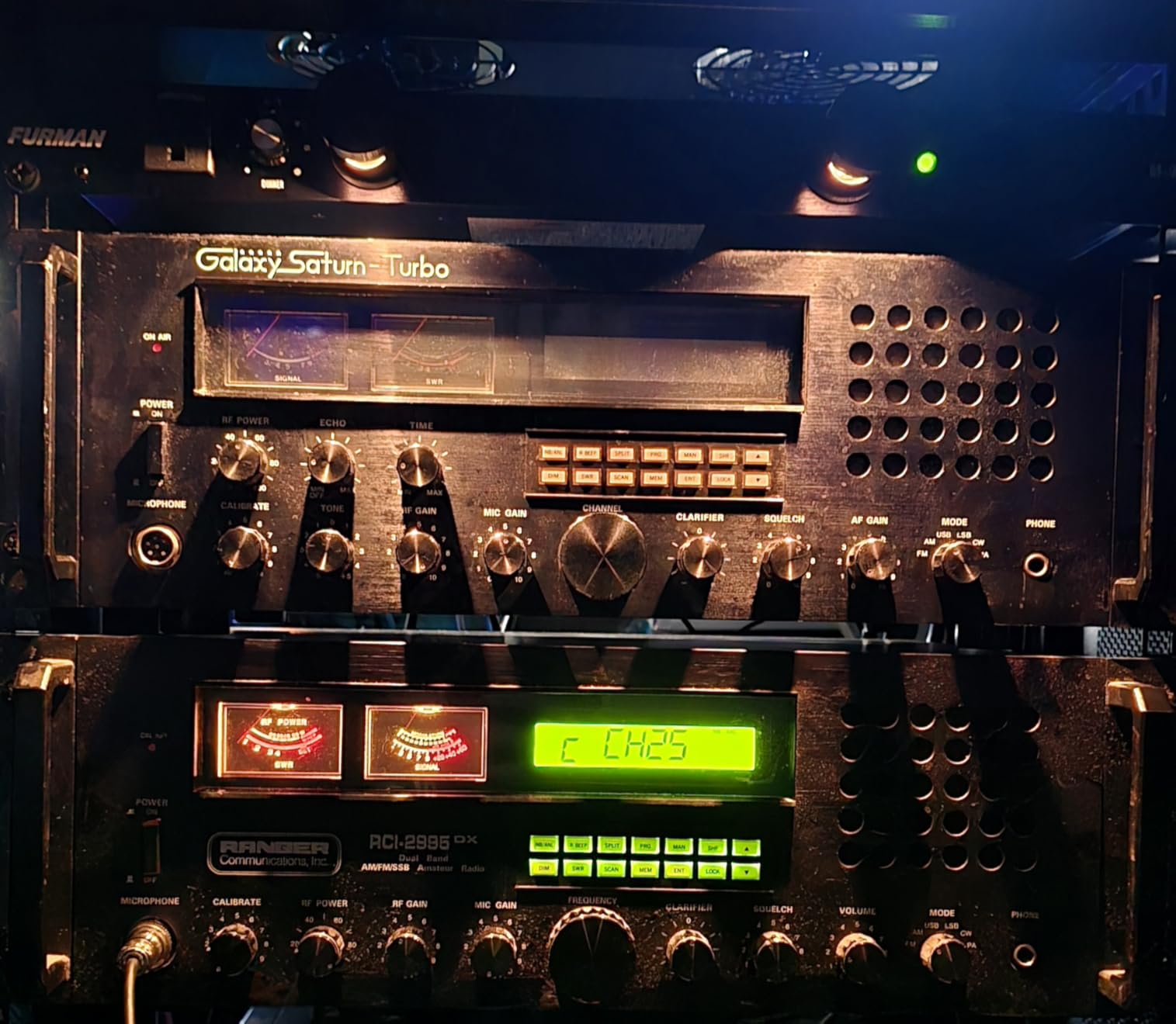 Furman M-8Lx Merit X Series 8 Outlet Power Conditioner & Surge Protector with Dual Rack Lights customer photo 2