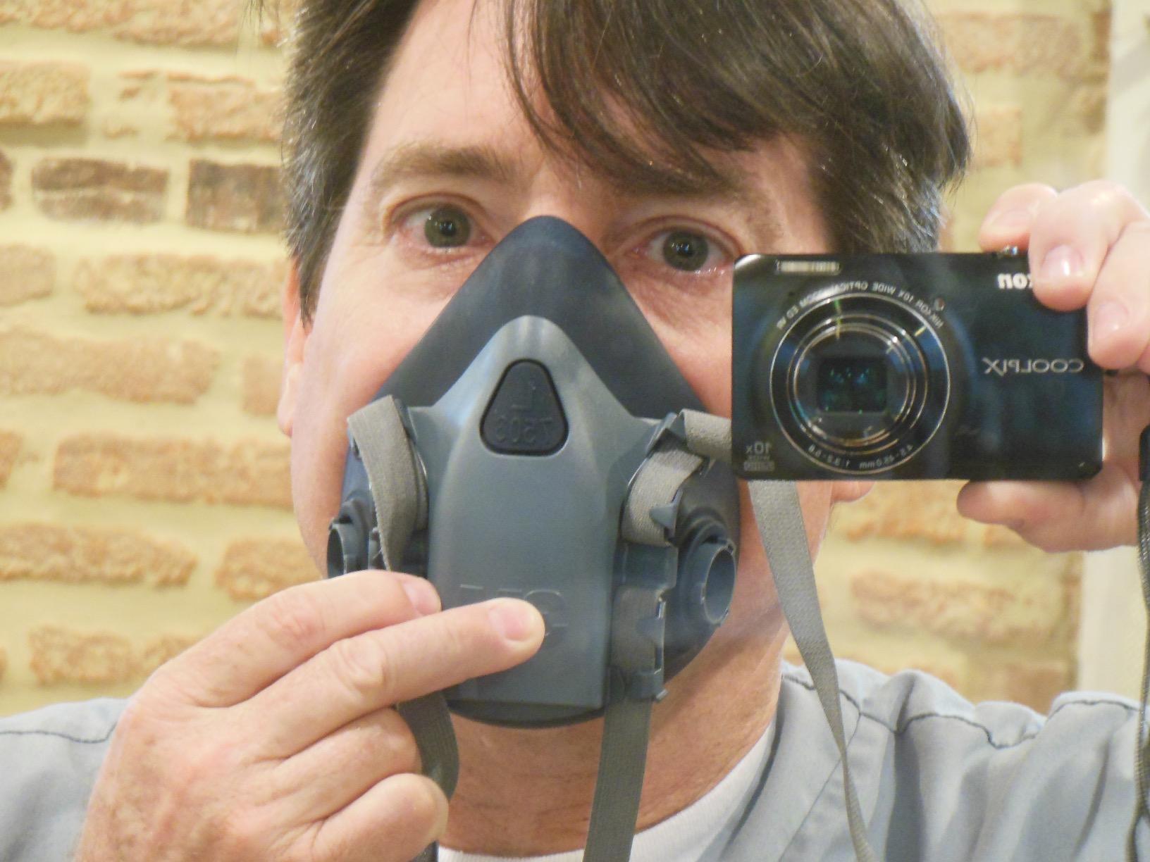 3M Reusable Respirator Half Facepiece 7502, NIOSH, 3M Cool Flow Valve, Dual Airline Supplied Air Compatible, Integrated Dropdown Suspension, Bayonet Connections, For Chemical Handling, Painting, Med customer photo 1