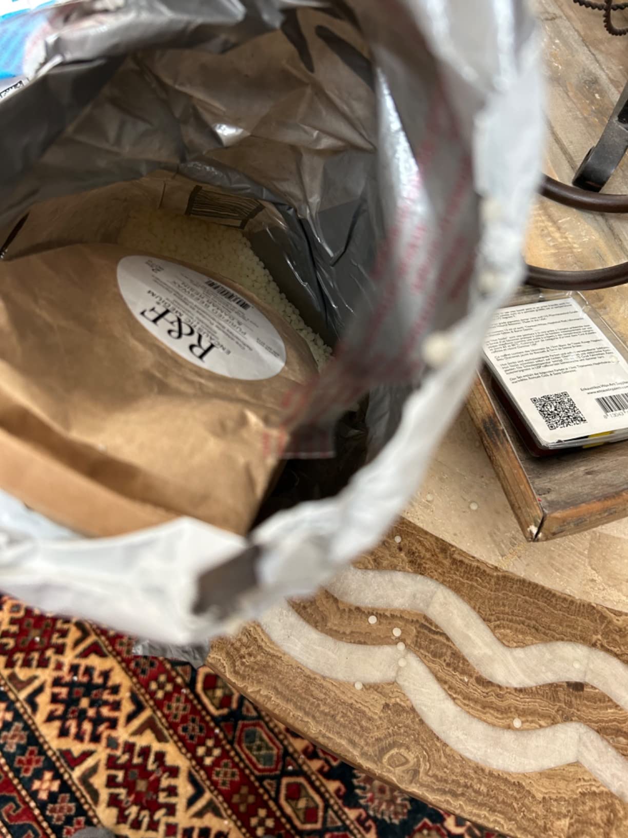 R&F Handmade Paints 2-Pound Encaustic Bagged Pellets, Medium (825) customer photo 2