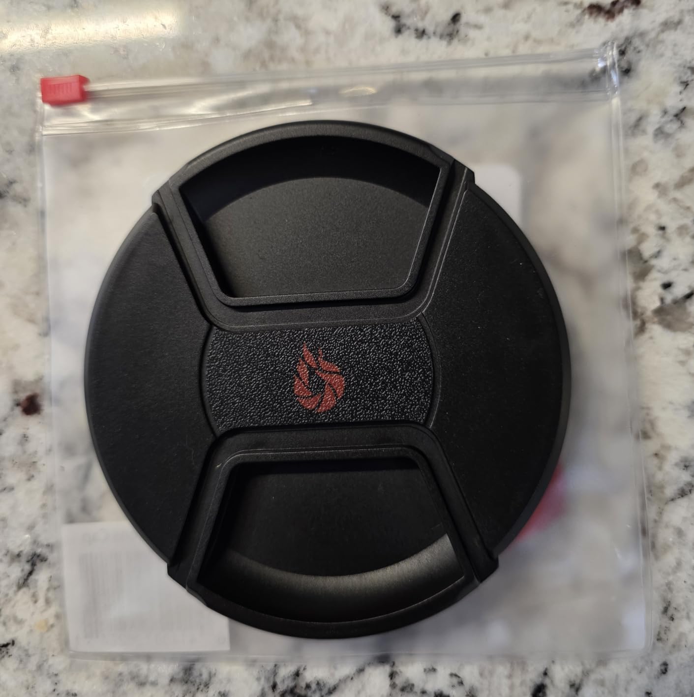 Breakthrough Photography 77mm Lens Cap Center-Pinch, Extra Strong Springs, Made from 100% Recycled Plastic customer photo 1