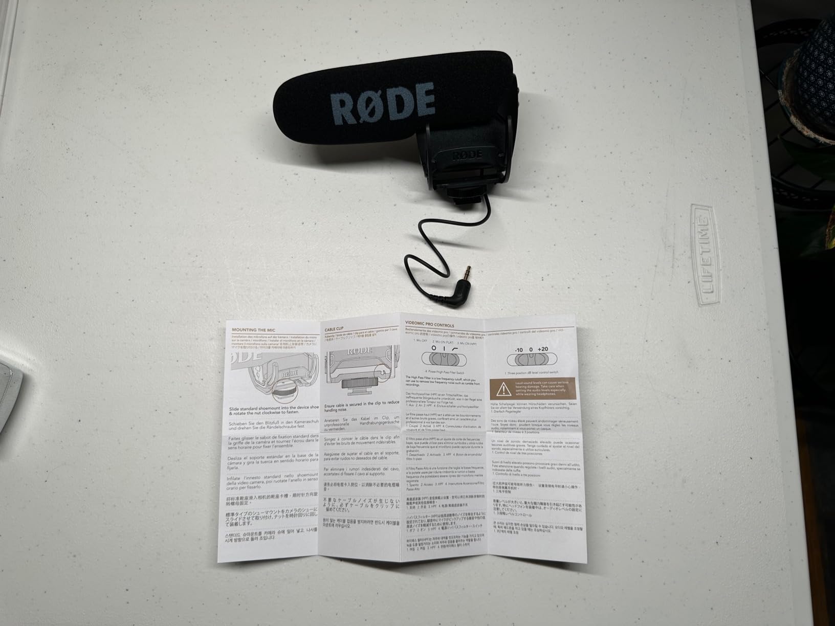VideoMic Pro R Camera-Mount Shotgun Microphone, Black customer photo 2